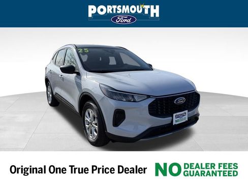 Used 2025 Ford Escape Active w/ Active Premium Tech Pack image 26