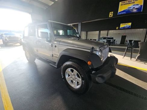 Used 2016 Jeep Wrangler Unlimited Sport w/ Quick Order Package 24S AWD/4WD image 4