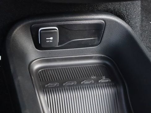 New 2026 Chrysler Pacifica Select image 28