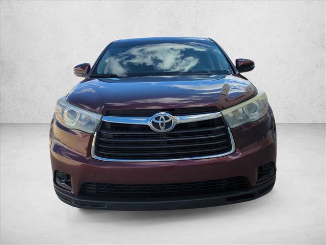 Used 2015 Toyota Highlander LE AWD/4WD image 2