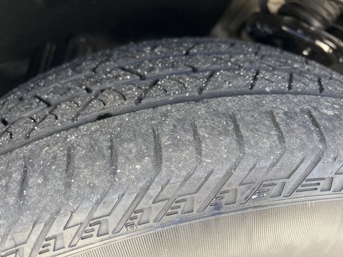 Used 2024 Volkswagen Atlas Cross Sport SE image 26