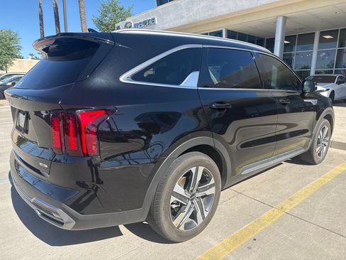 Used 2023 Kia Sorento EX AWD/4WD image 5