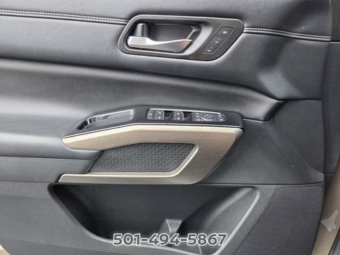 Used 2023 Nissan Pathfinder Platinum w/ Cargo Package AWD/4WD image 30
