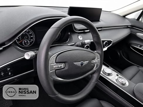 Used 2025 Genesis GV70 2.5T AWD/4WD image 9