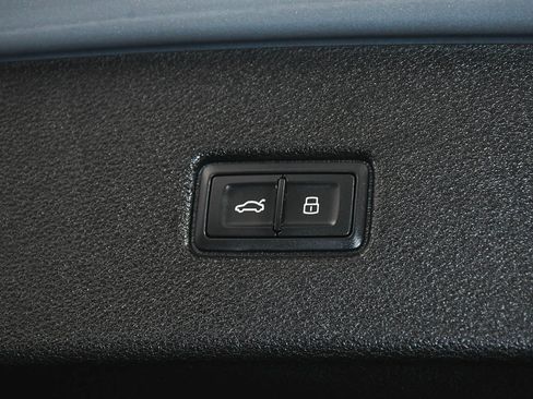 Used 2023 Audi SQ5 Premium Plus w/ Premium Plus Package image 79