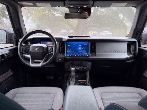 Used 2023 Ford Bronco Outer Banks w/ Sasquatch Package image 17