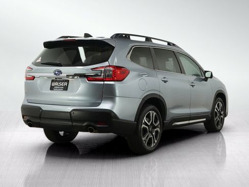 Used 2023 Subaru Ascent Limited w/ Technology Package AWD/4WD image 6