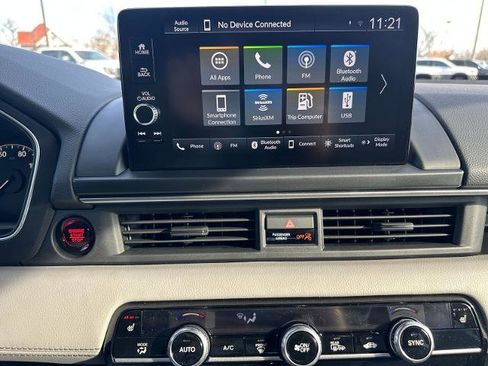 New 2025 Honda Pilot EX-L image 17