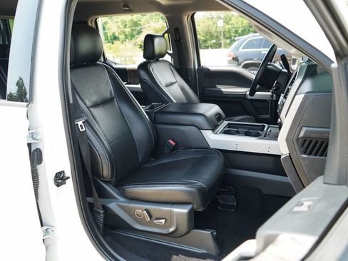 Used 2019 Ford F250 Lariat w/ Lariat Value Package AWD/4WD image 13