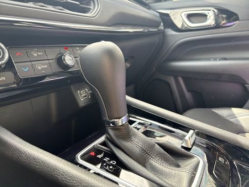 Used 2026 Jeep Compass Latitude image 24