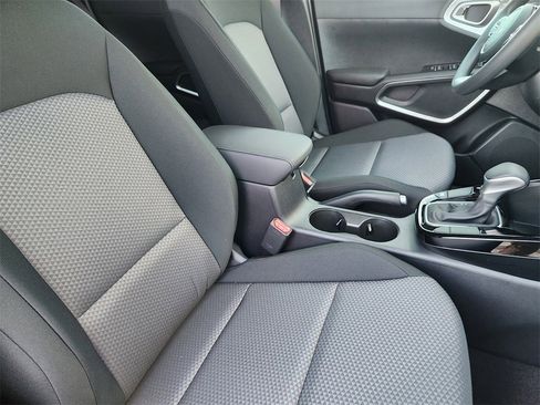 New 2025 Kia Soul S image 19
