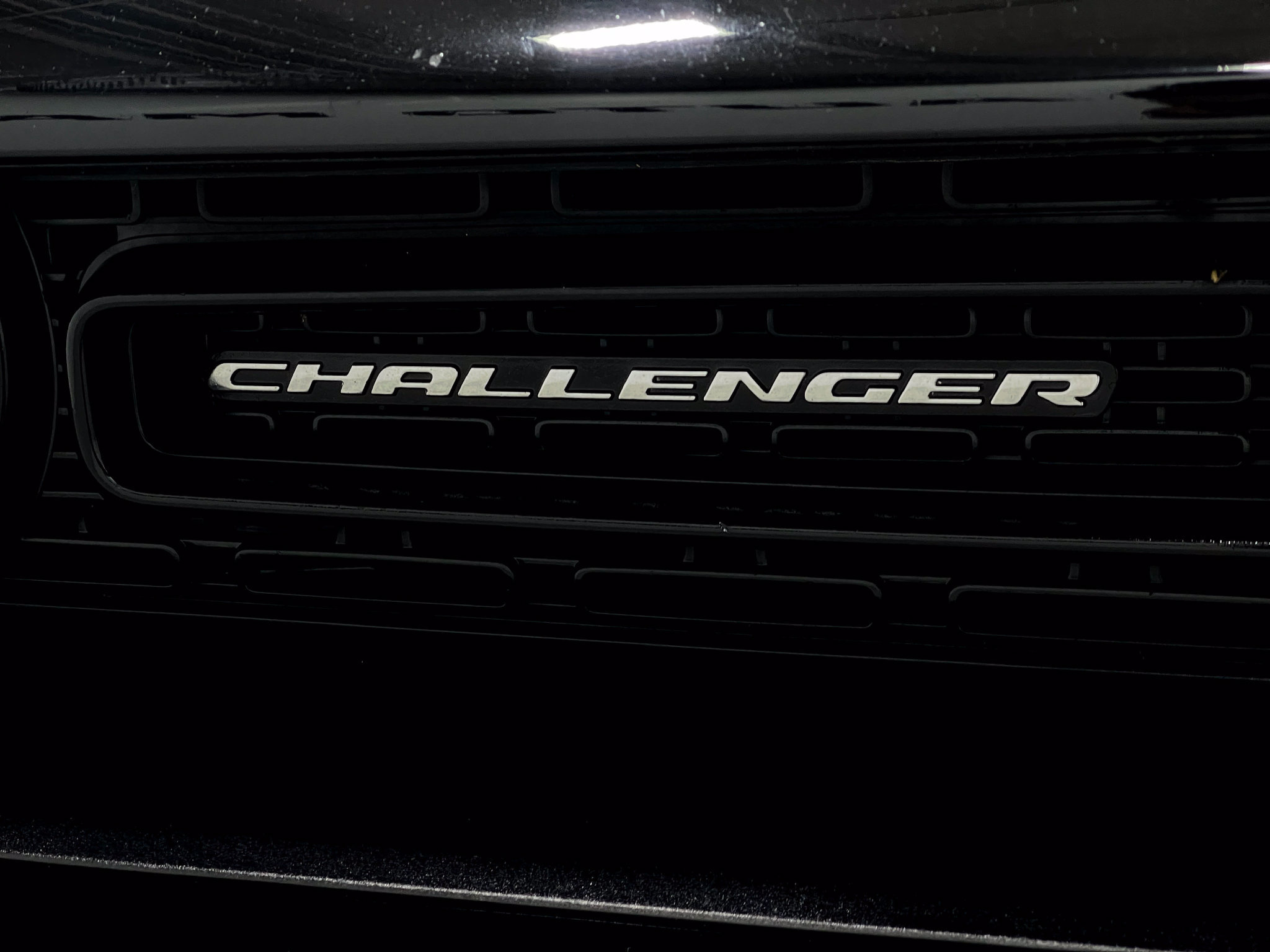 Used 2016 Dodge Challenger R/T Scat Pack w/ Leather Interior Group RWD image 37