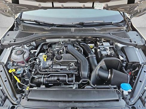 Used 2025 Volkswagen Jetta SE FWD image 20
