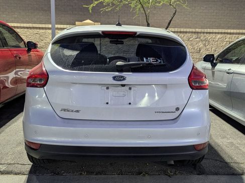 Used 2017 Ford Focus Titanium FWD image 5