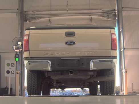 Used 2014 Ford F250 XLT w/ XLT Value Package image 7