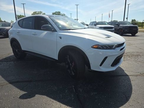 Used 2025 Dodge Hornet R/T w/ R/T Plus Package AWD/4WD image 9