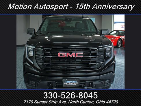 Used 2024 GMC Sierra 1500 Pro w/ Graphite Edition AWD/4WD image 4