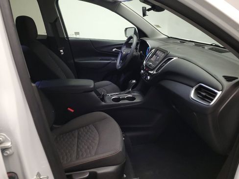 Used 2021 Chevrolet Equinox LT image 21
