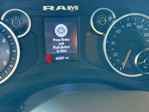 Used 2020 RAM 1500 Big Horn AWD/4WD image 13