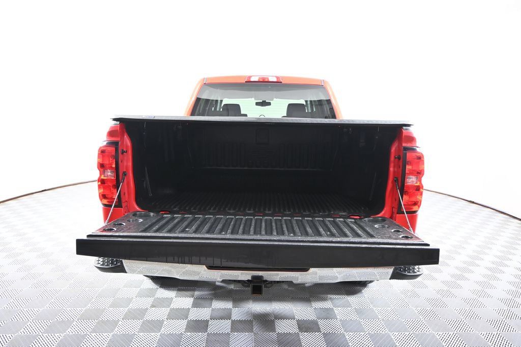 Used 2017 Chevrolet Silverado 1500 LT w/ All Star Edition AWD/4WD image 6