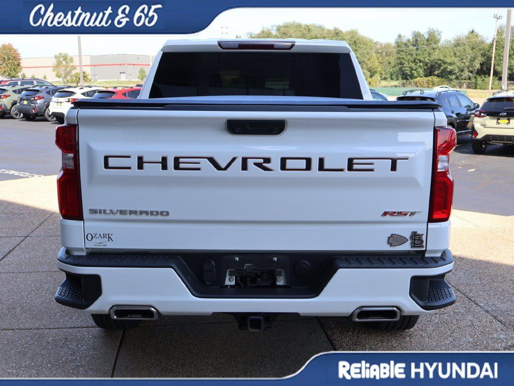 Used 2022 Chevrolet Silverado 1500 RST AWD/4WD image 5