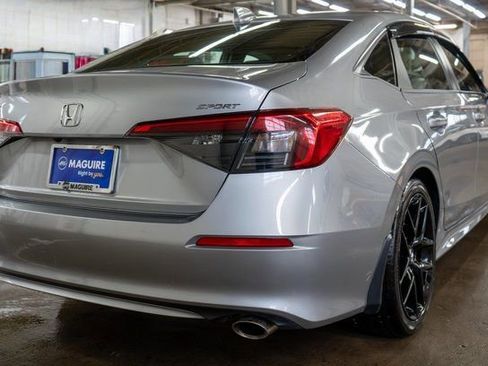 Used 2024 Honda Civic Sport image 6