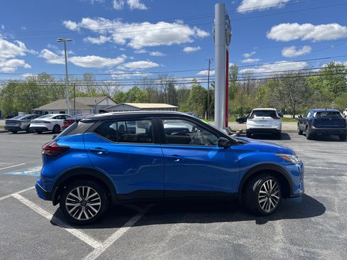 Used 2023 Nissan Kicks SV FWD image 16