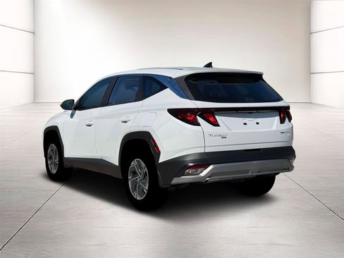 New 2026 Hyundai Tucson Blue SE w/ Tow & Go Package AWD/4WD image 5