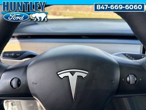 Used 2023 Tesla Model Y Long Range image 30