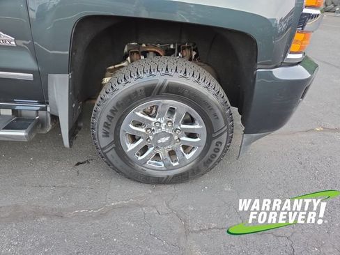 Used 2018 Chevrolet Silverado 3500 High Country w/ Duramax Plus Package AWD/4WD image 20