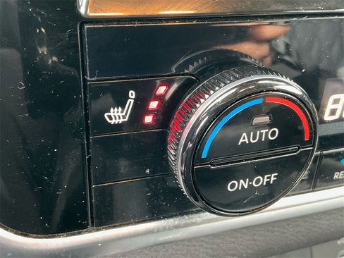 Used 2023 Nissan Rogue Platinum w/ Platinum Premium Package image 22