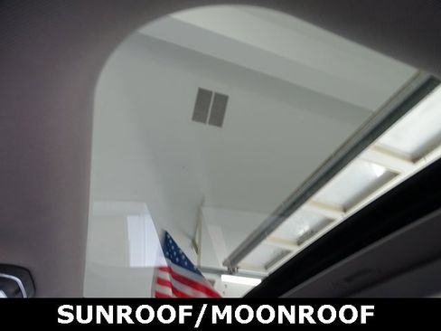 Certified 2023 Jeep Grand Cherokee Laredo X image 11