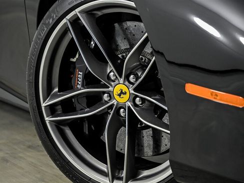 Used 2016 Ferrari 488 GTB RWD image 3