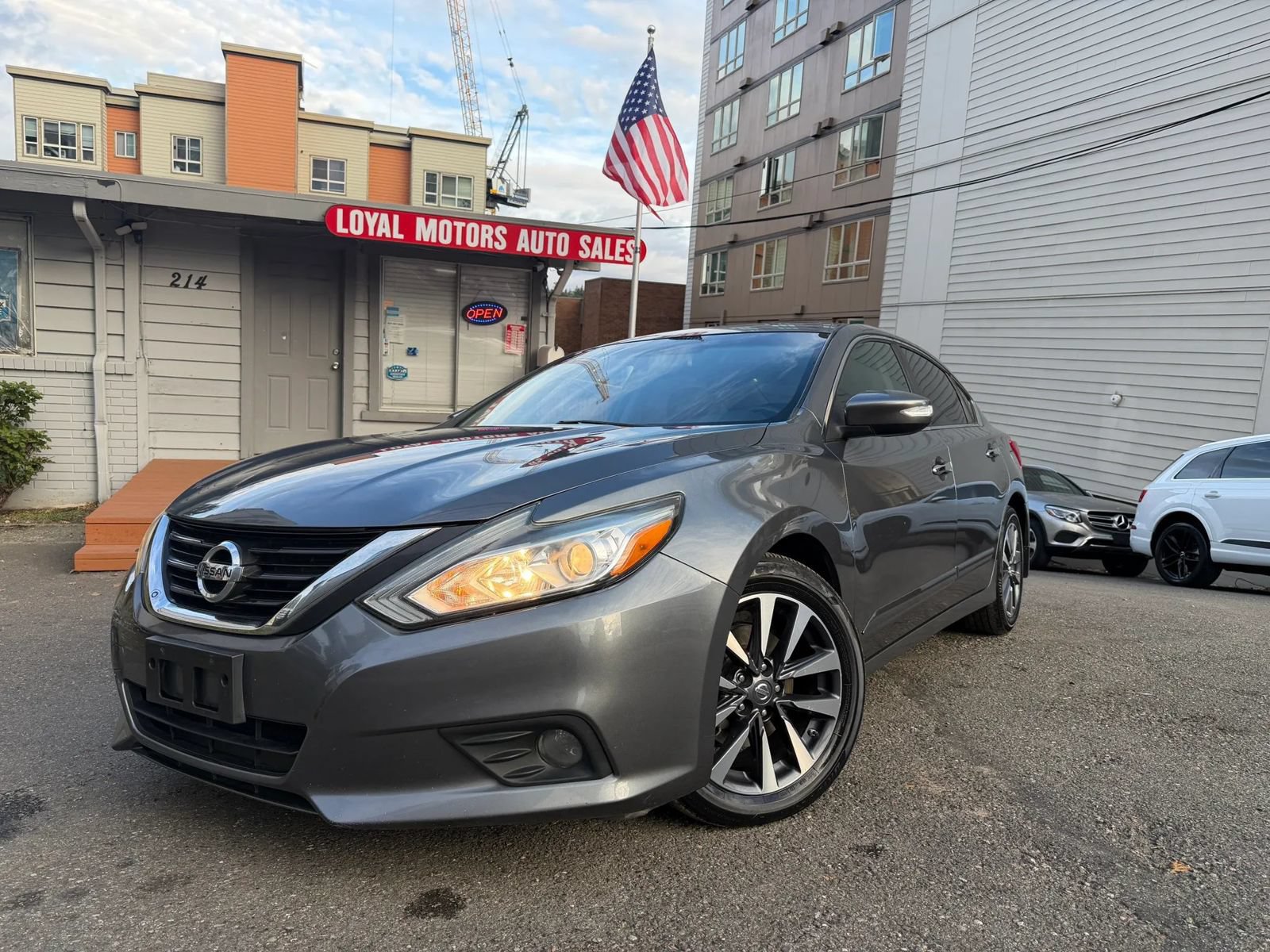 Used 2016 Nissan Altima 2.5 SV w/ Convenience Package FWD image 1