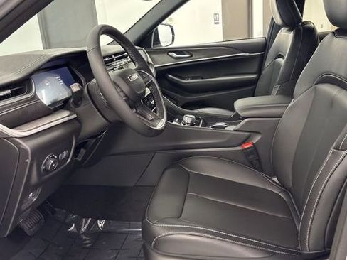 New 2025 Jeep Grand Cherokee Limited image 15