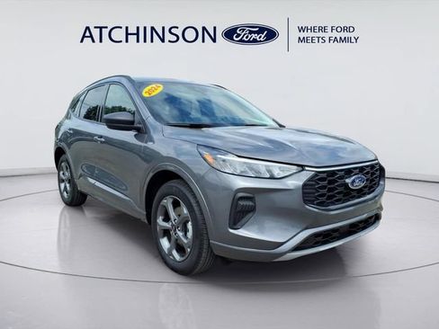 Certified 2024 Ford Escape ST-Line w/ Tech Pack #1 AWD/4WD image 3