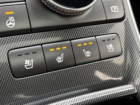 Used 2021 Hyundai Santa Fe Limited w/ Cargo Package image 20