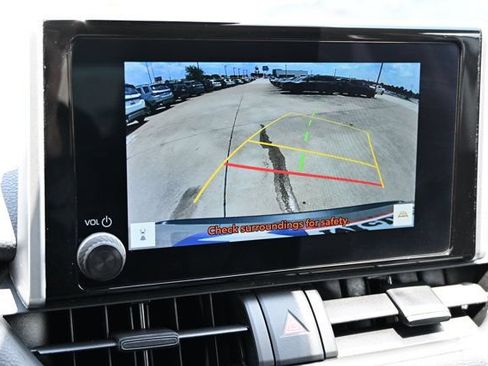 Used 2025 Toyota RAV4 XLE FWD image 26
