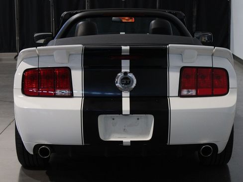 Used 2007 Ford Mustang GT RWD image 27