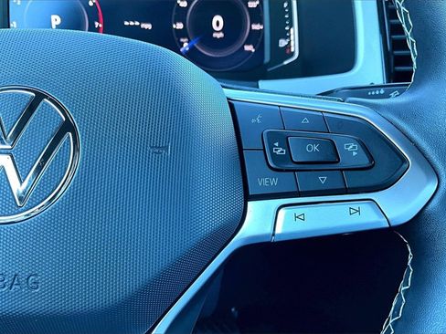 Used 2023 Volkswagen Atlas Cross Sport SE w/ Panoramic Sunroof Package image 19