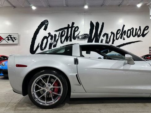 Used 2009 Chevrolet Corvette Z06 w/ Preferred Equipment Group image 4