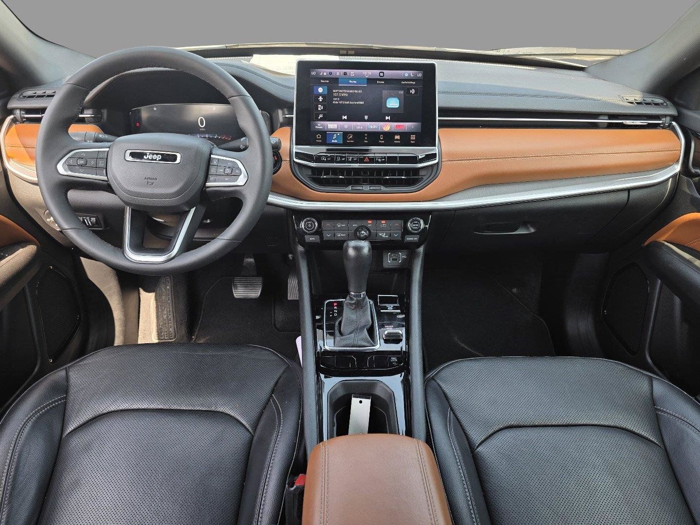 Certified 2025 Jeep Compass Limited AWD/4WD image 9