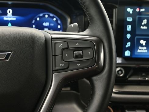 Used 2024 Chevrolet Silverado 1500 ZR2 w/ Technology Package AWD/4WD image 18