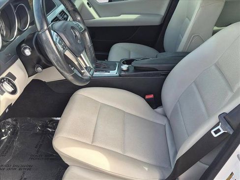Used 2014 Mercedes-Benz C 250 Sedan image 15