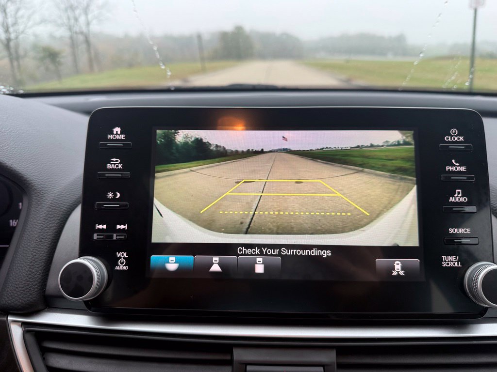 Used 2018 Honda Accord EX image 40