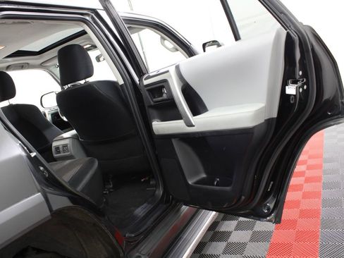 Used 2011 Toyota 4Runner SR5 image 20