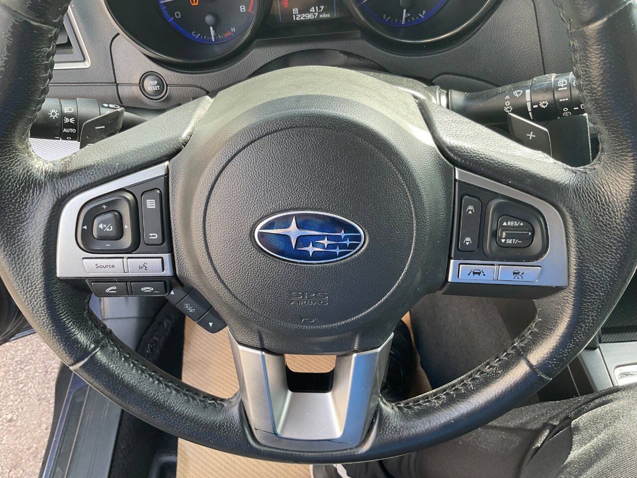Used 2017 Subaru Outback 2.5i Premium AWD/4WD image 23