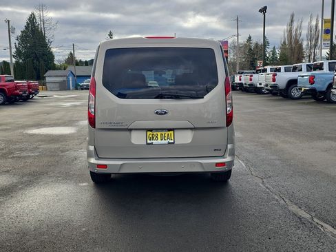 Used 2016 Ford Transit Connect XLT image 8