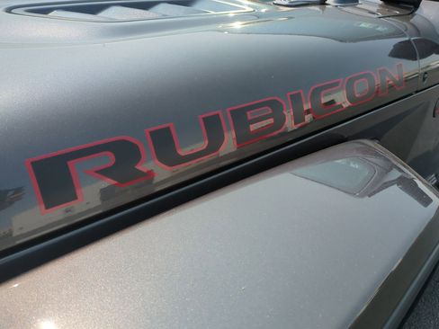 Used 2020 Jeep Gladiator Rubicon image 32