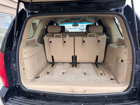 Used 2007 GMC Yukon SLT w/ SLT Preferred Equipment Group image 17